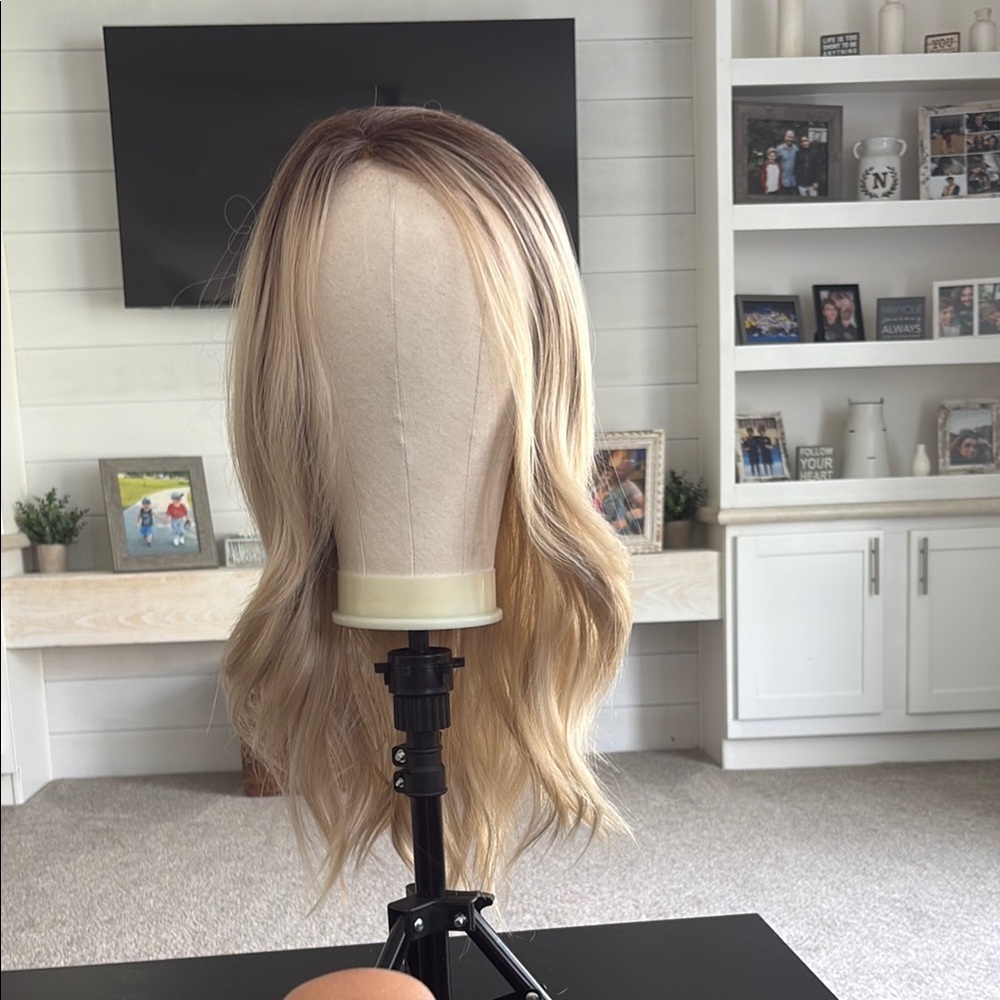 Chelsey Smith Crowns petite blonde free parting wig